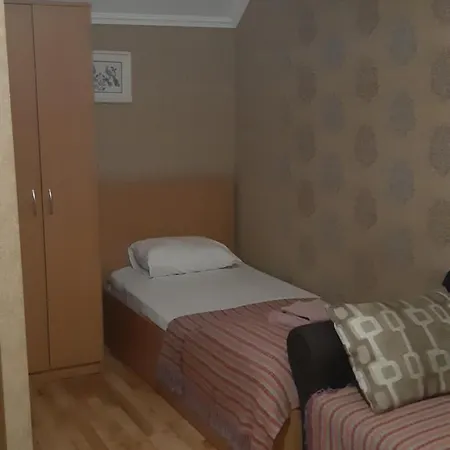 Zlata Praha Πανσιόν 3*