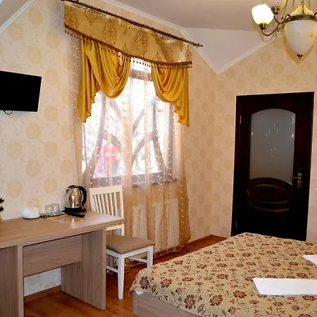 Zlata Praha 3* Μουκάτσεβο